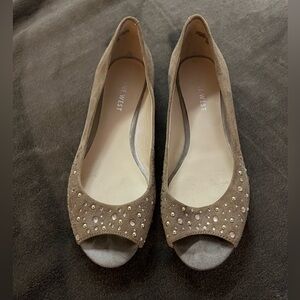 Nine West Flats tan with Rhinestones size 6M
